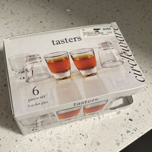 NWT Set of 6, 2 oz shot glasses